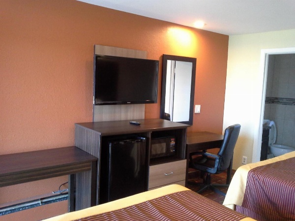 Budget Inn Tonawanda image 26